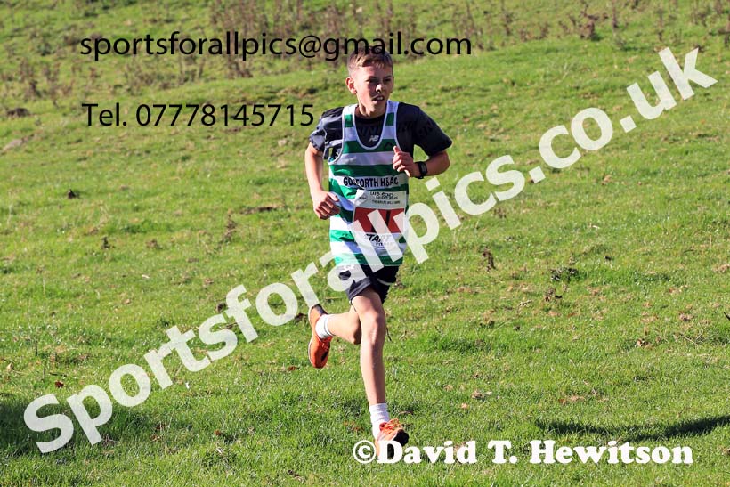 Boys under-13s, 2022 NECAA Cross Country Relays, Thornley Hall Farm, Peterlee, County Durham, October 15th. Photo: David T. Hewitson/Sports for All Pics
